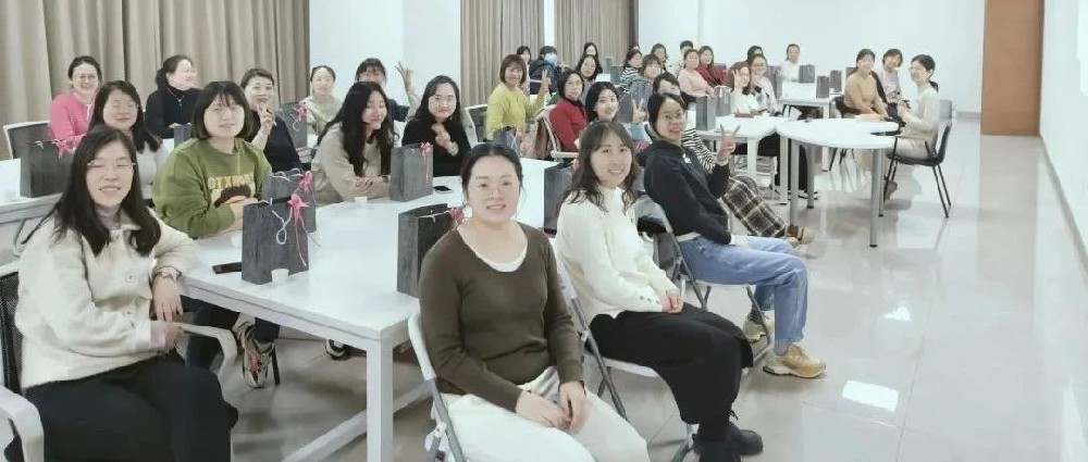 【心中有夢，芳華如你】華鼎偉業(yè)組織“三八”女神節(jié)-“茶熏冥想與內(nèi)觀療愈”主題活動